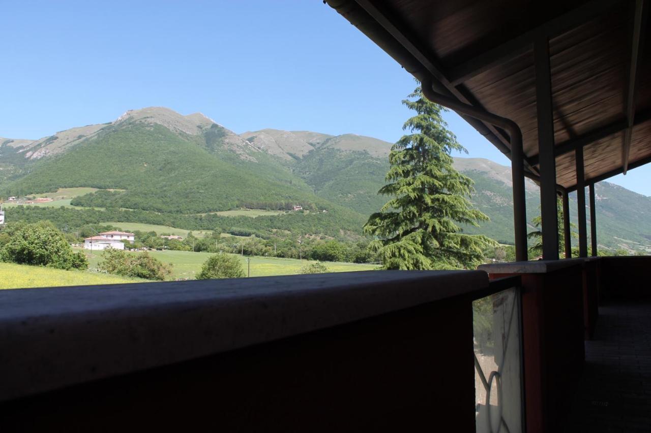 B&B La Casa Di Sirio Норча Екстериор снимка